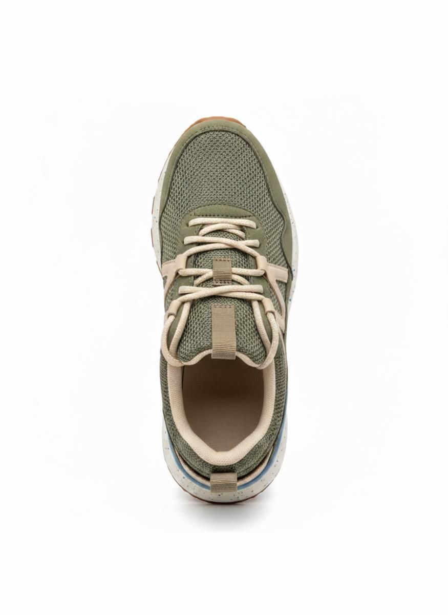 Urban Trail Sneaker
