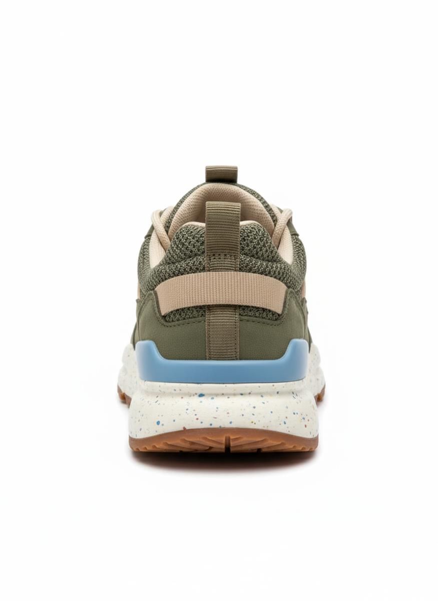Urban Trail Sneaker