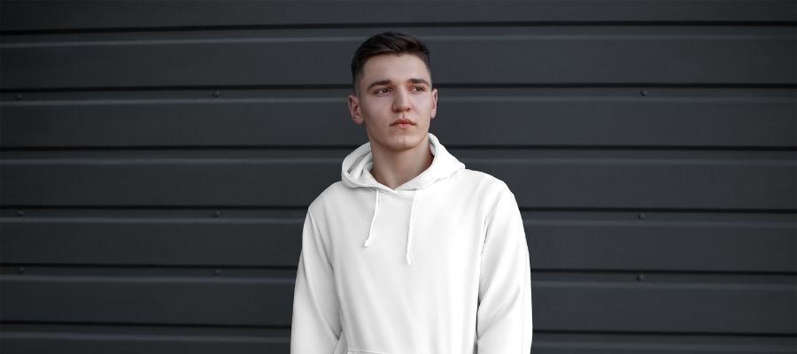 Hoodie op een stijlvolle manier stijlen